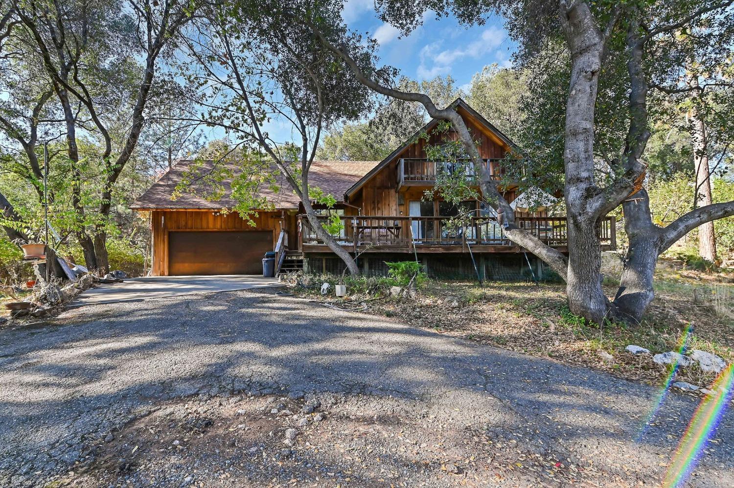 Photo of 5033 Darby Ln in Murphys, CA