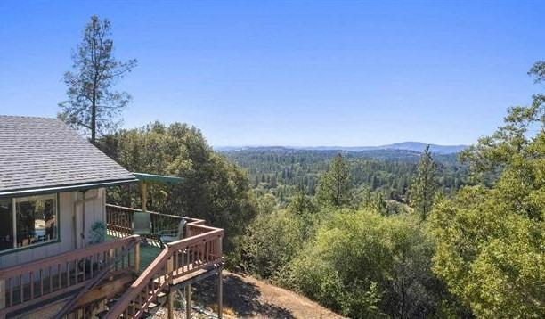 Photo of 12582 Bill Hill Rd in Sonora, CA
