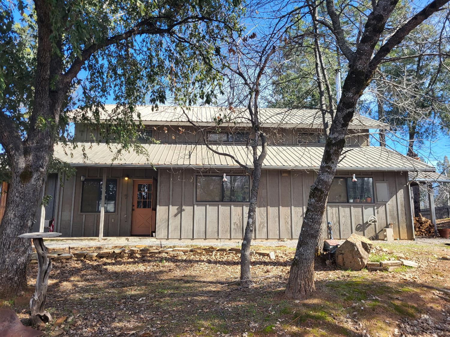 Photo of 6640 Railroad Flat Rd in Mountain Ranch, CA