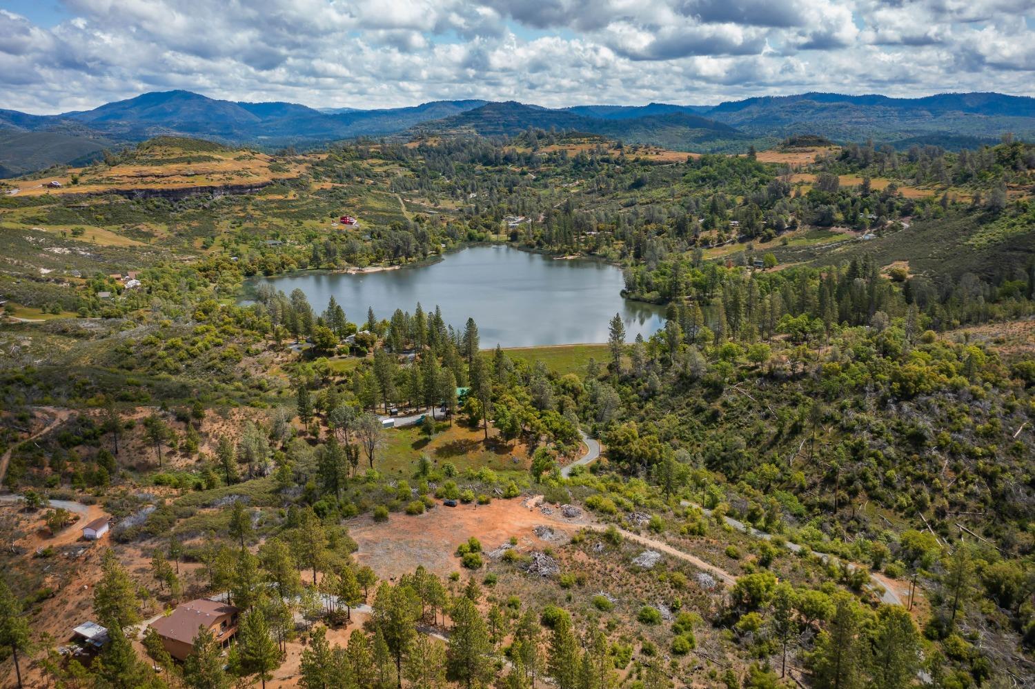Photo of 8191 Lakeside Dr in Mountain Ranch, CA