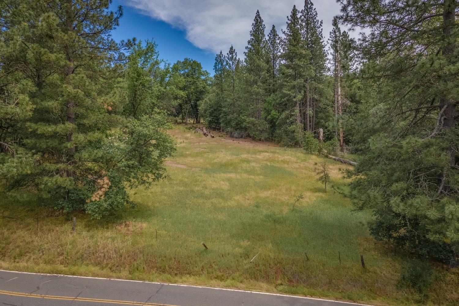 Photo of 4242 Independence Rd in Mokelumne Hill, CA
