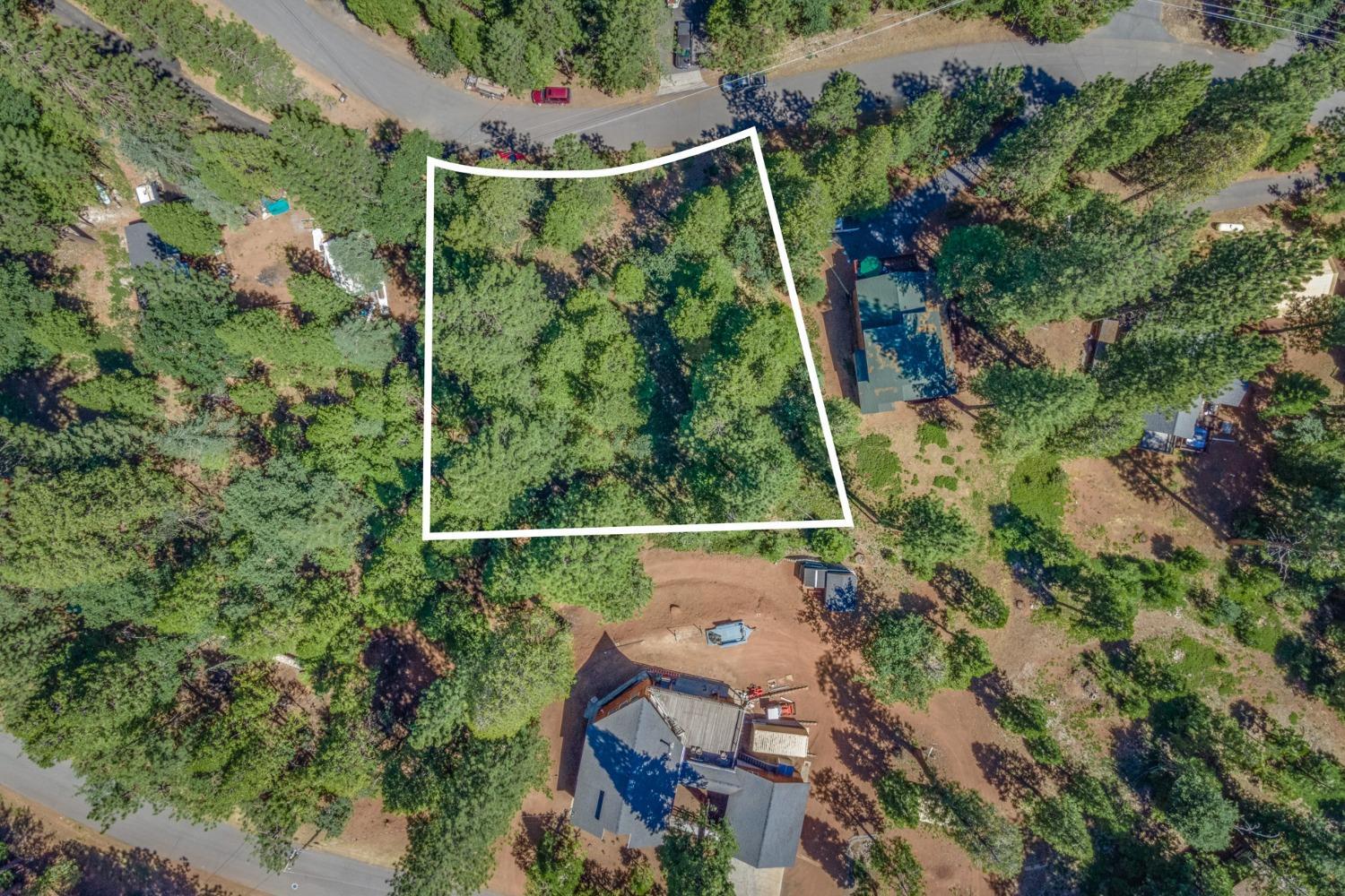 Photo of 2595 Chamonix Dr in Arnold, CA