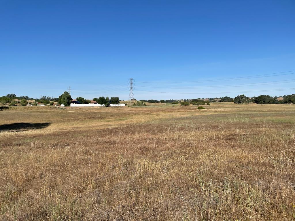 Photo of 0 Quail Oaks Rd in Valley Springs, CA
