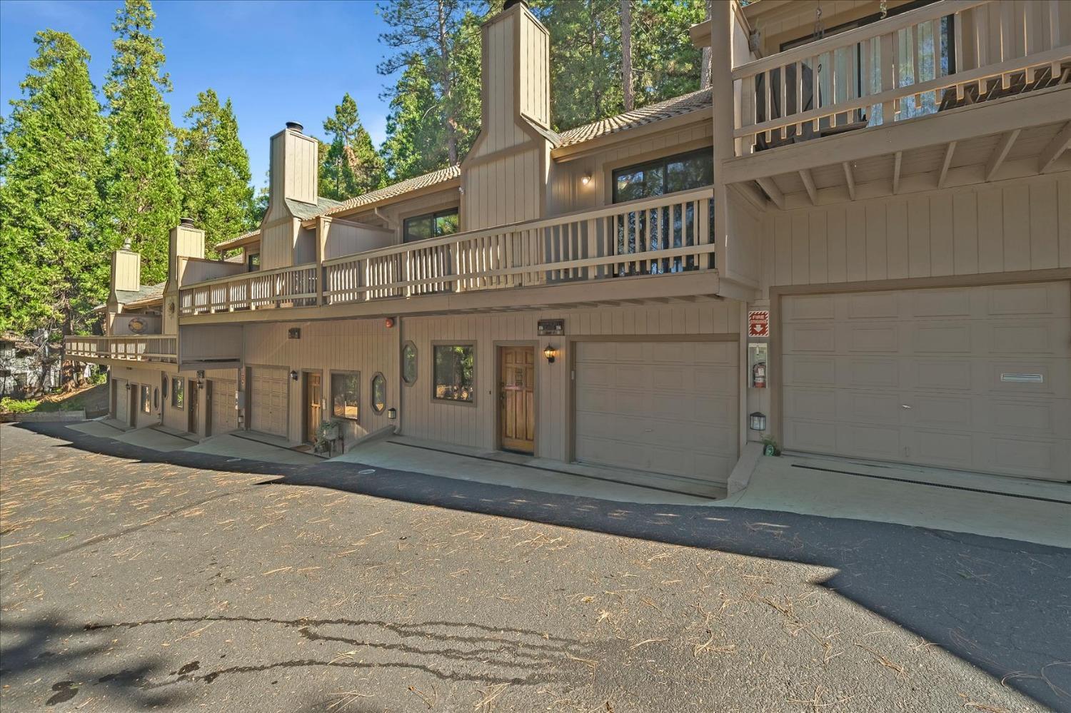 Photo of 196 Snowberry Ct in Murphys, CA