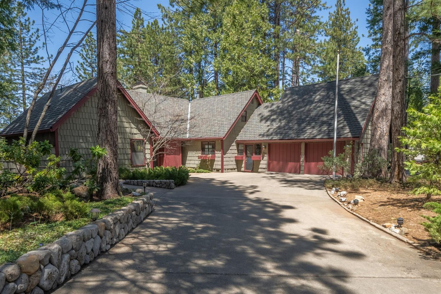 Photo of 3587 Fairway Dr in Arnold, CA