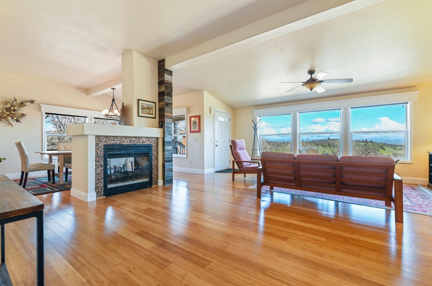 Photo of 6640 Tapadero St in Angels Camp, CA