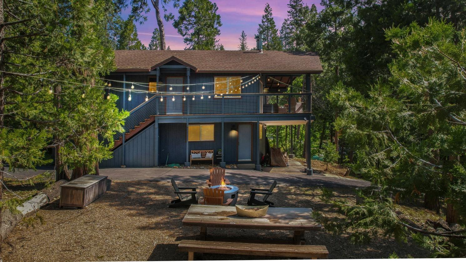 Photo of 320 Snowflake Dr in Arnold, CA