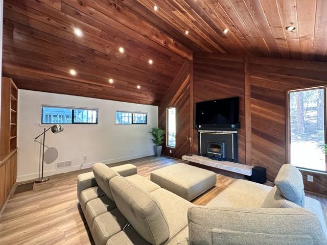 Photo of 607 Dogwood Dr in Murphys, CA