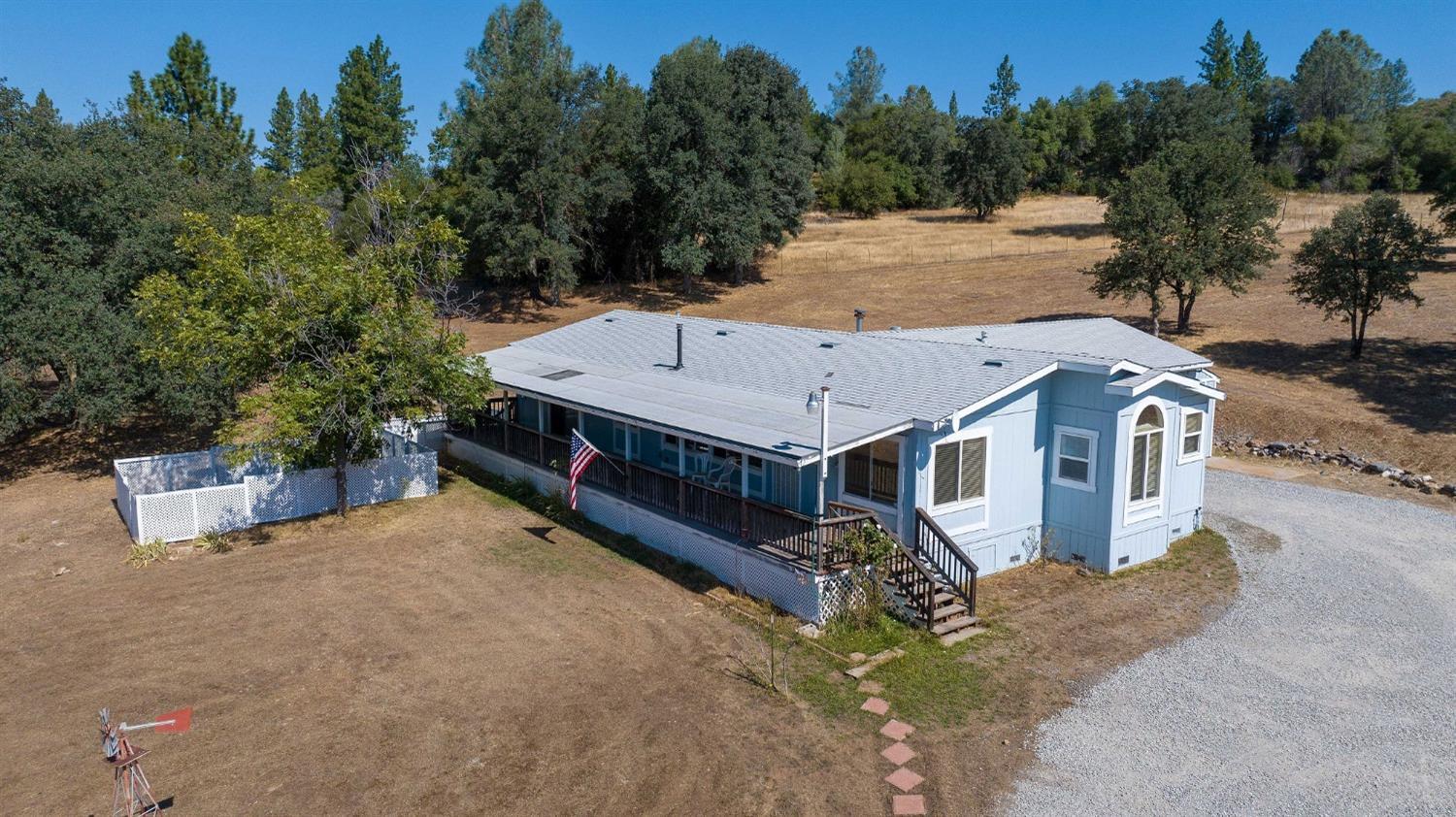 Photo of 7207 Railroad Flat Rd in Mountain Ranch, CA