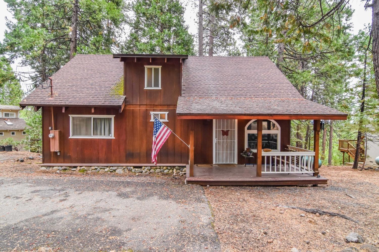 Photo of 2369 Chaparral Dr in Arnold, CA