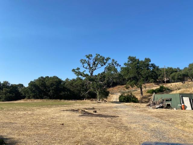 Photo of 3973 Golden Hill Ct in Mokelumne Hill, CA