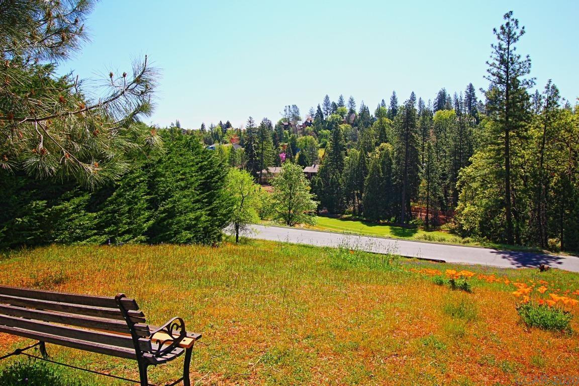 Photo of 501 Forest Meadows Dr in Murphys, CA