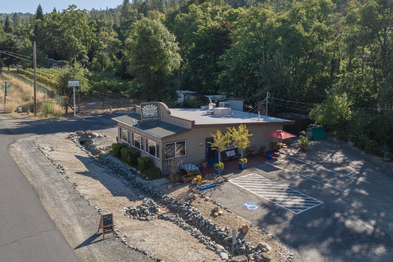 Photo of 484 W Highway 4 Rd in Murphys, CA