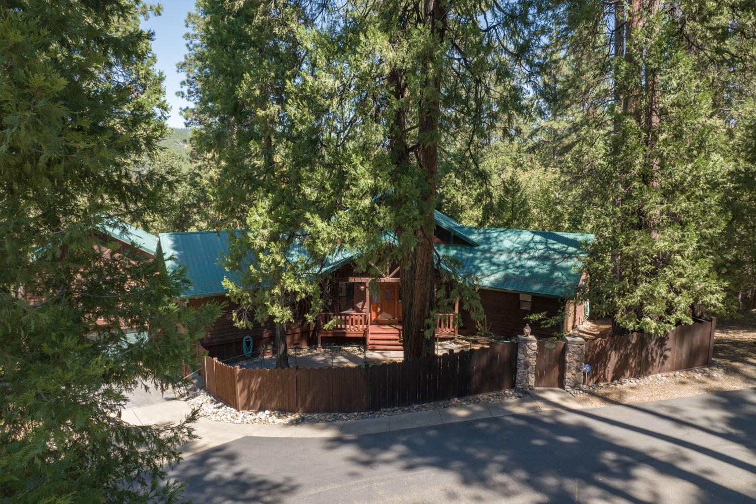 Photo of 5040 Wylderidge Dr in Murphys, CA