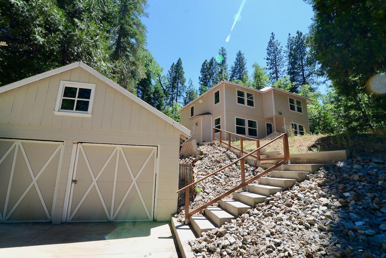 Photo of 1184 Blagen Rd in Arnold, CA