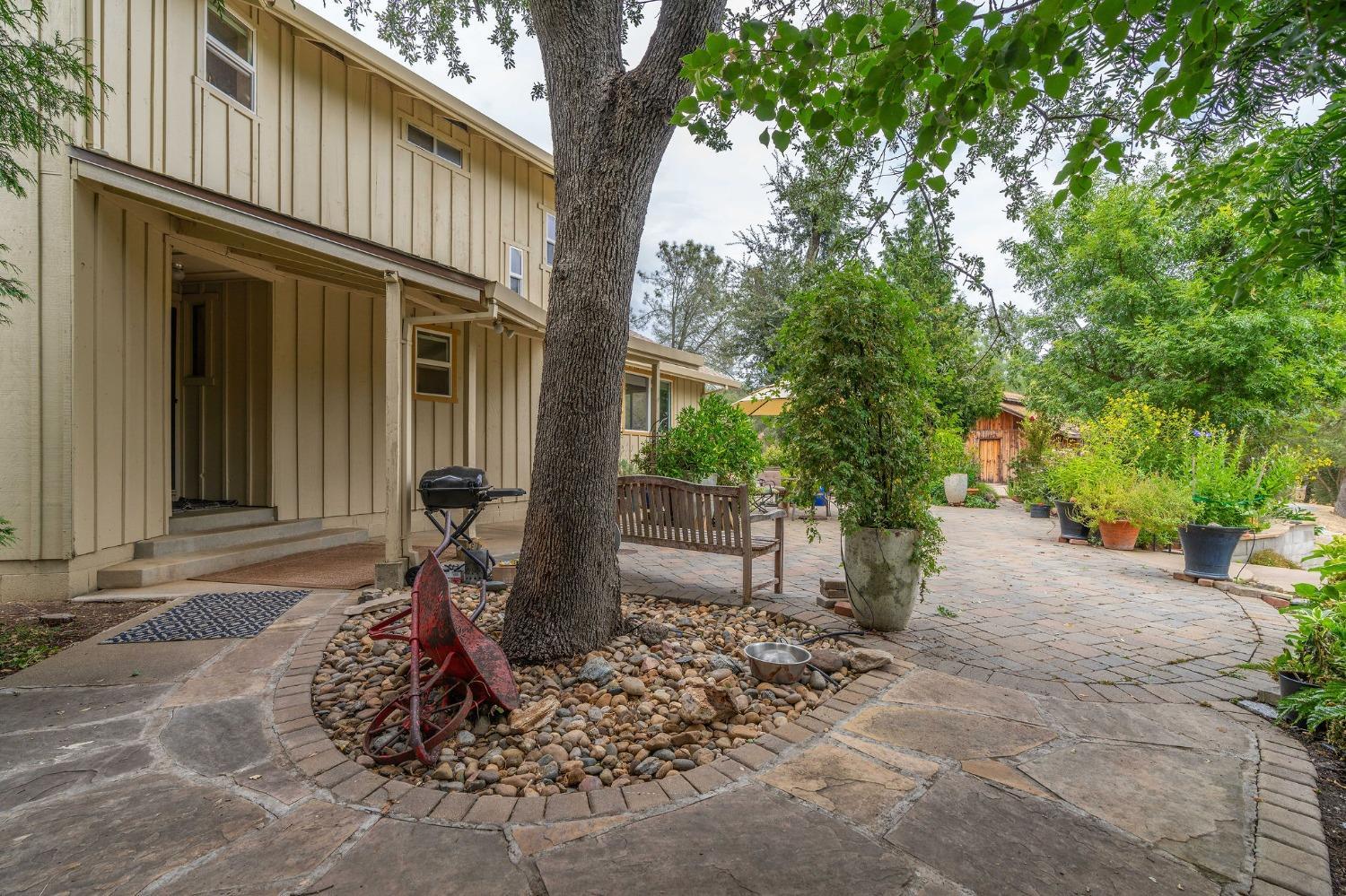 Photo of 2841 Golden Gate Dr in San Andreas, CA