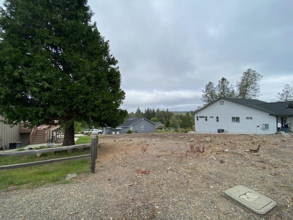 Photo of 328 Forest Meadows Dr in Murphys, CA