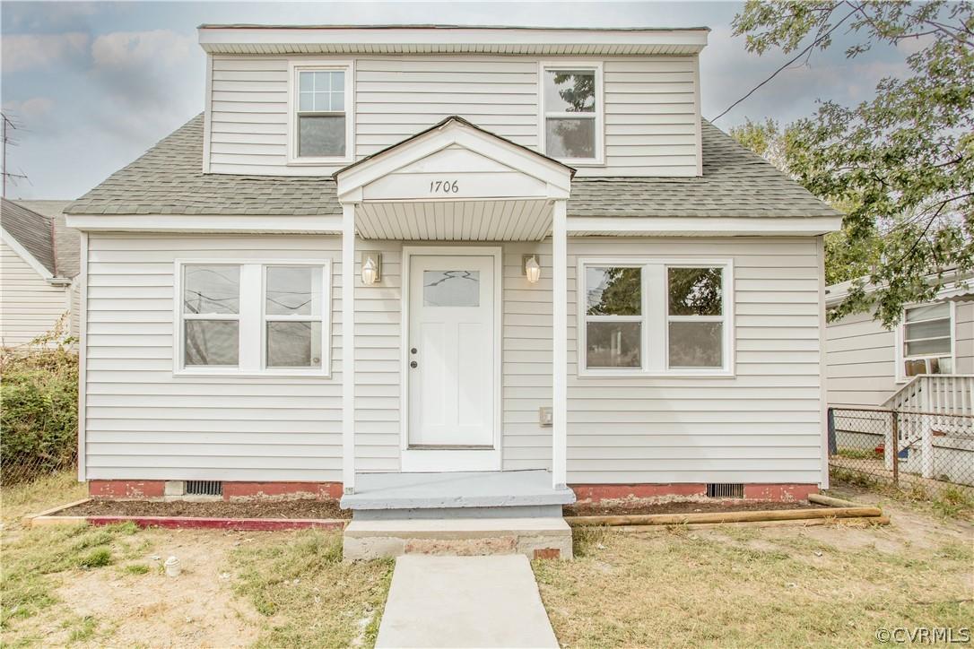 Beautifully Renovated 2 story home located in Churchill and only a few minutes from Downtown RVA! Al