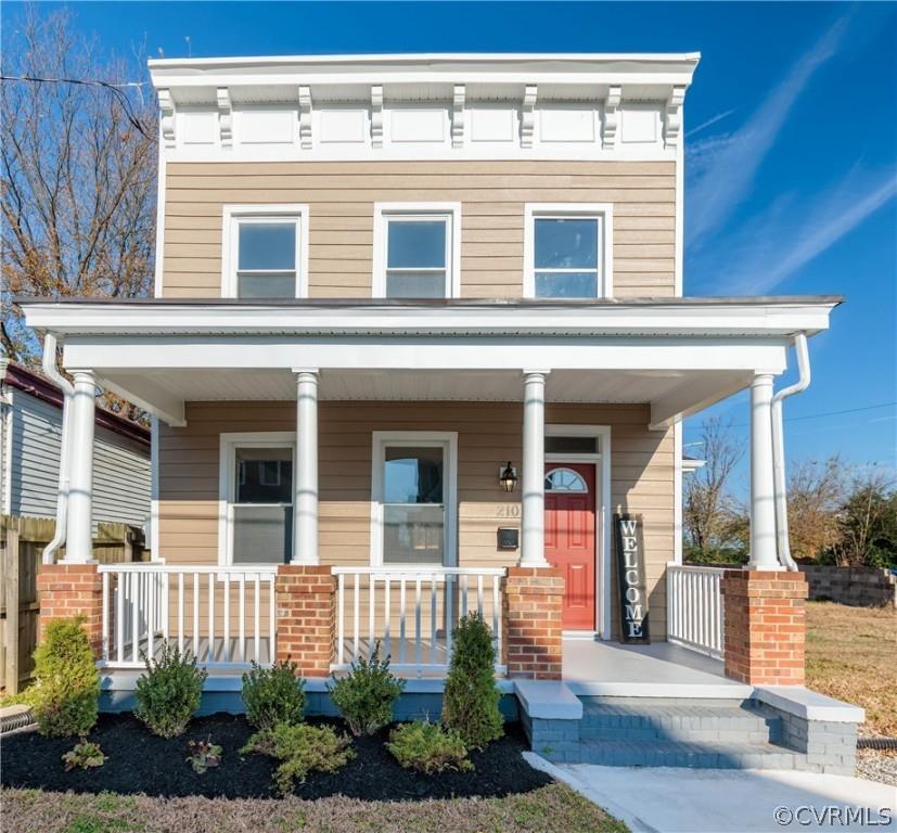 WHAT A GEM! Welcome to this renovated, 2-story home with easy access to food, entertainment, and the