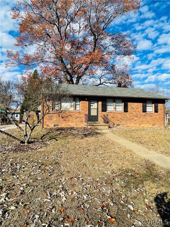 Solidly built all brick ranch home in North Chesterfield!  Newer roof installed, hardwood floors thr