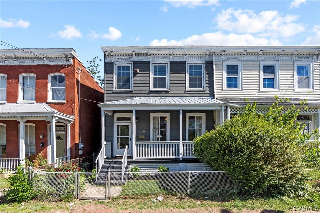 Welcome to 2220 Venable Street in Richmond’s flourishing Union Hill neighborhood. This lovely two-st