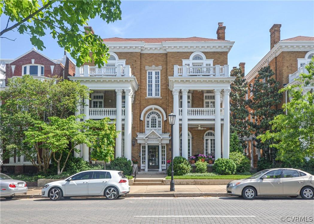 Located on historic Monument Avenue, this luxury condo is beautifully appointed and perfectly design