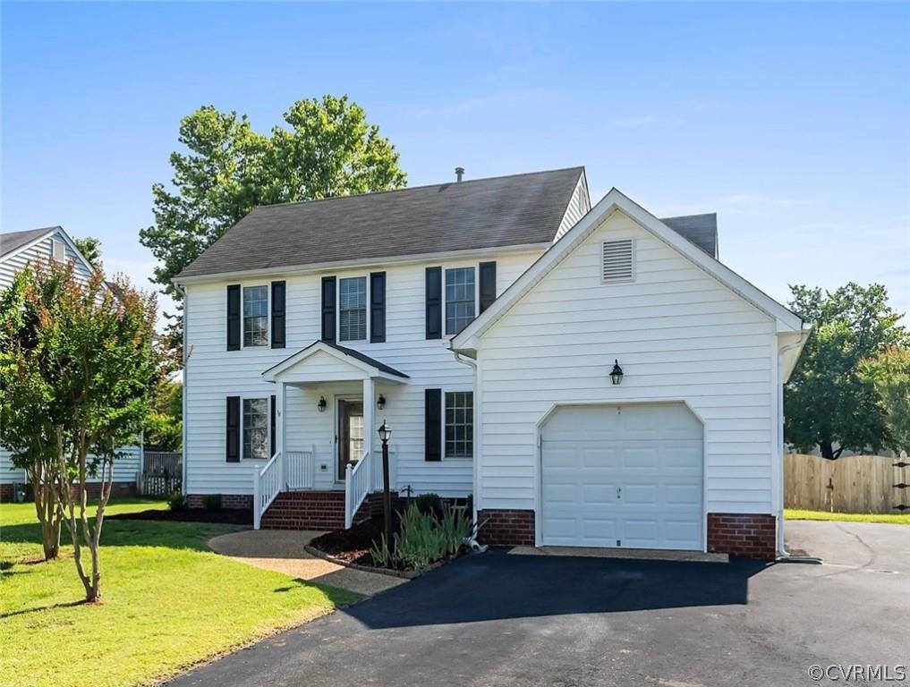 Turn Key Home - ready now! Pack your bags and move right into this updated colonial on a cul de sac 