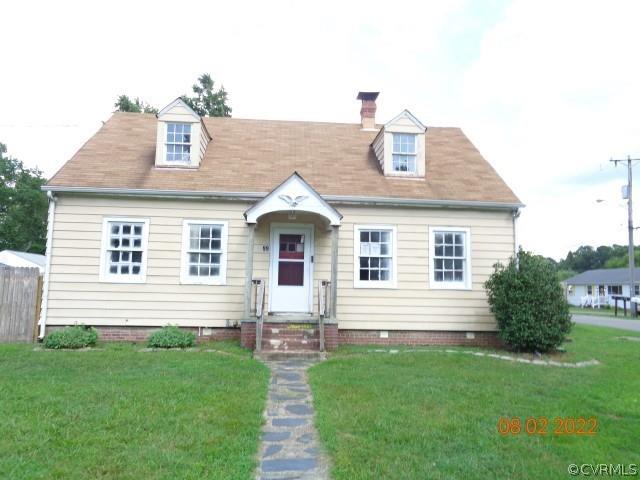 Great opportunity for First Time Home Buyer or Investor! Welcome to this spacious 2 story home with 