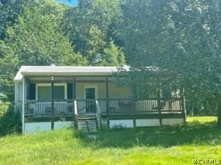 Rancher with full walk out basement on almost 1.5 acres in eastern Powhatan! Your 4 bed 1 bath home 