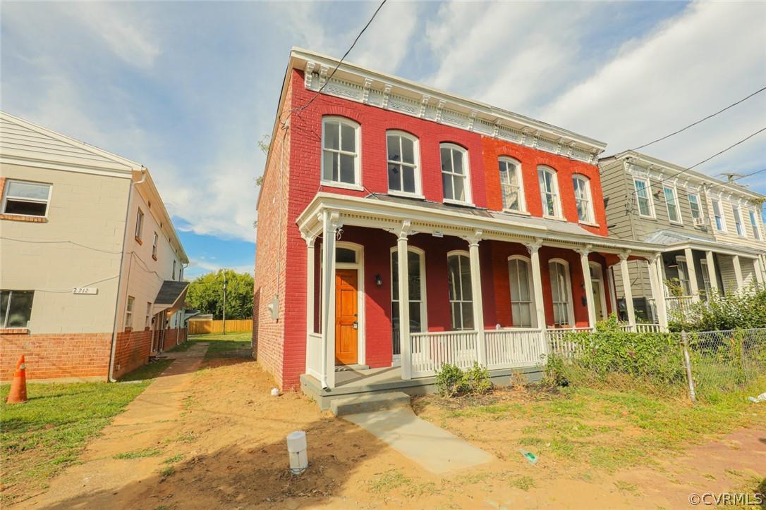 One of the reasons people love Richmond so much is because of its historically preserved homes! If y