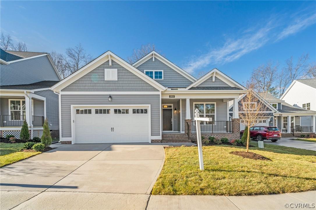 MOVE IN READY in the sought after Fishers Green at Harpers Mill community!  The ONE LEVEL LIVING Emo