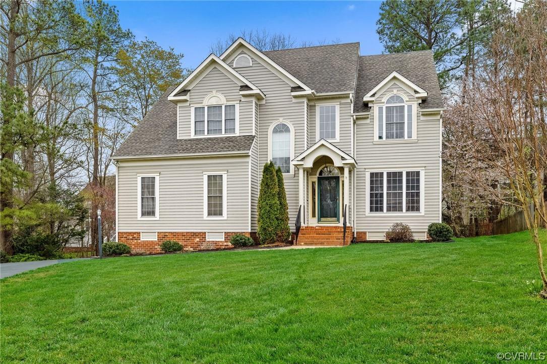 Fabulous Move-In Ready Property in Coveted Glen Allen Community! This stunner is located in Deep Run