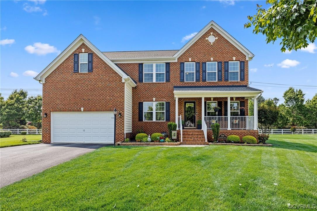 Welcome to your dream home in Hillcrest Farms! This amazing, brick, 2-story transitional house ticks