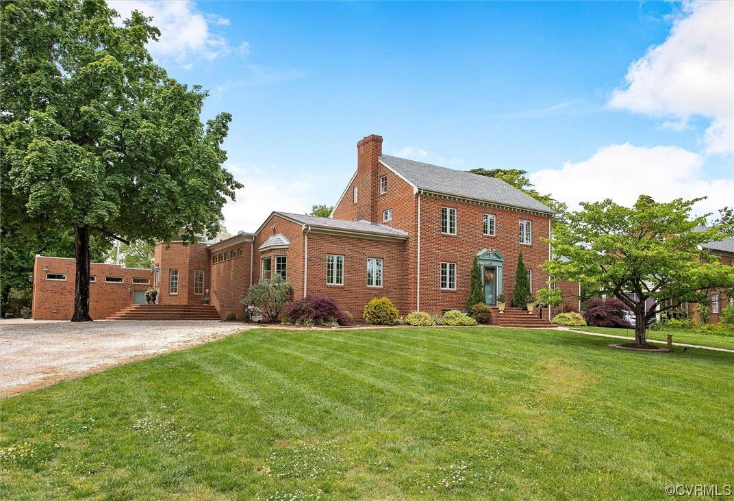 Welcome to 3100 Noble Avenue! This beautifully renovated home is conveniently located in the histori