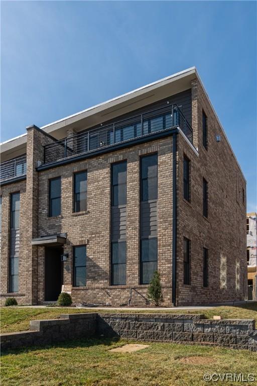 New buildings just released!! This showcase Laurel is a 3-story townhome with beautiful high end mod