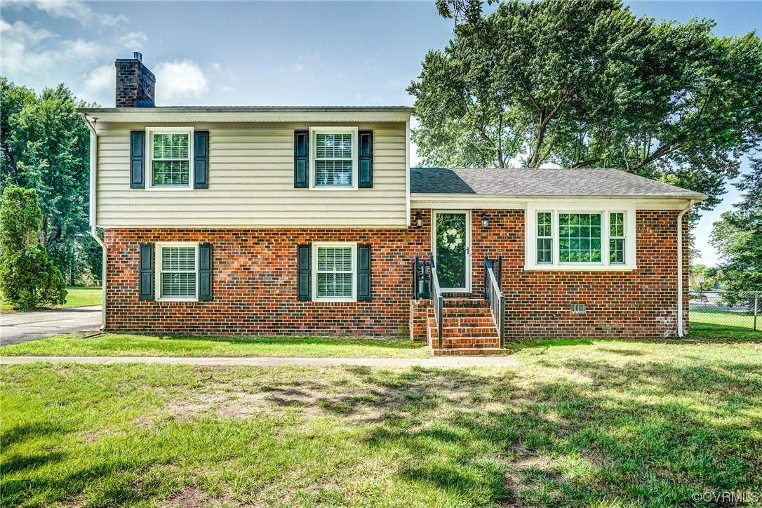 LOCATION LOCATON LOCATION and nothing short of amazing, This home is in pristine shape, wood finishe